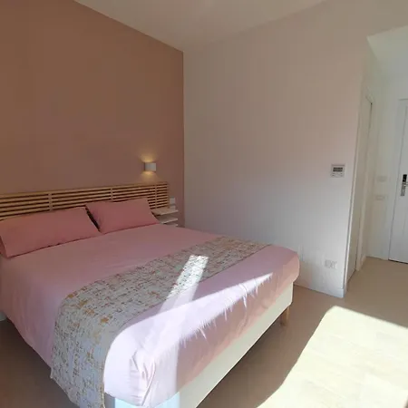 Πανσιόν La Casa Di Mida